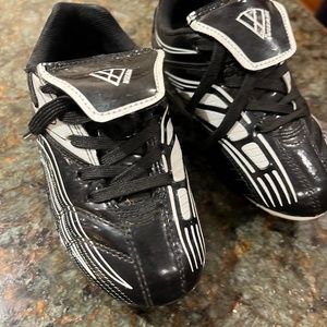 Toddler soccer cleats